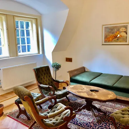 Herrnhof Adele * Neunkirchen